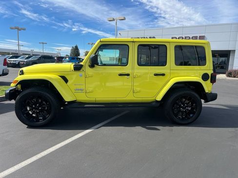Used 2023 Jeep Wrangler Unlimited Sahara AWD/4WD image 20