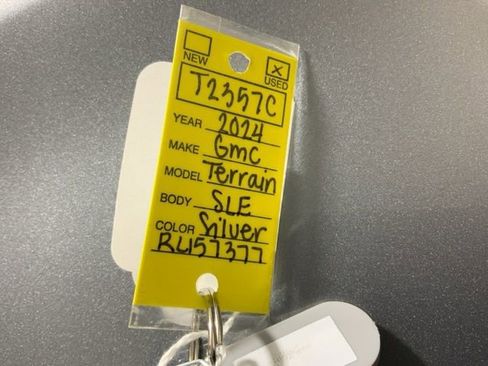 Used 2024 GMC Terrain SLE image 46