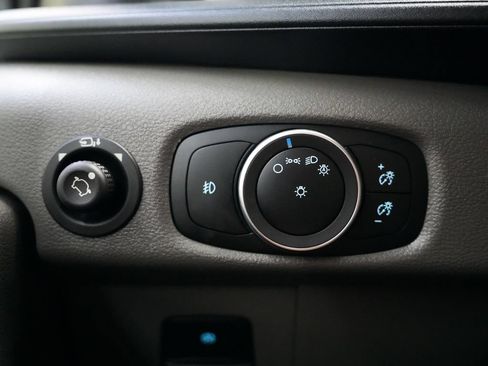 Used 2025 Ford Transit 350 XLT RWD image 15
