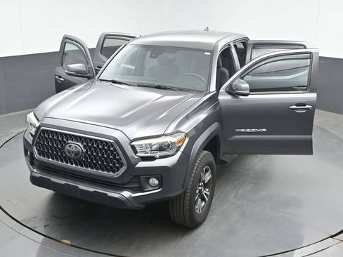 Used 2019 Toyota Tacoma TRD Off-Road AWD/4WD image 50