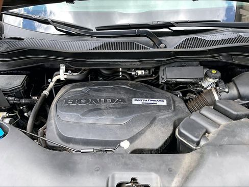 Used 2018 Honda Ridgeline RTL-E image 32