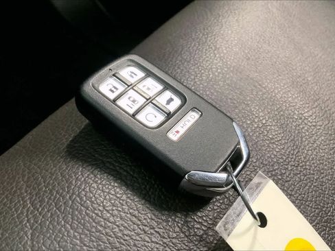 Used 2023 Honda Odyssey EX-L image 18