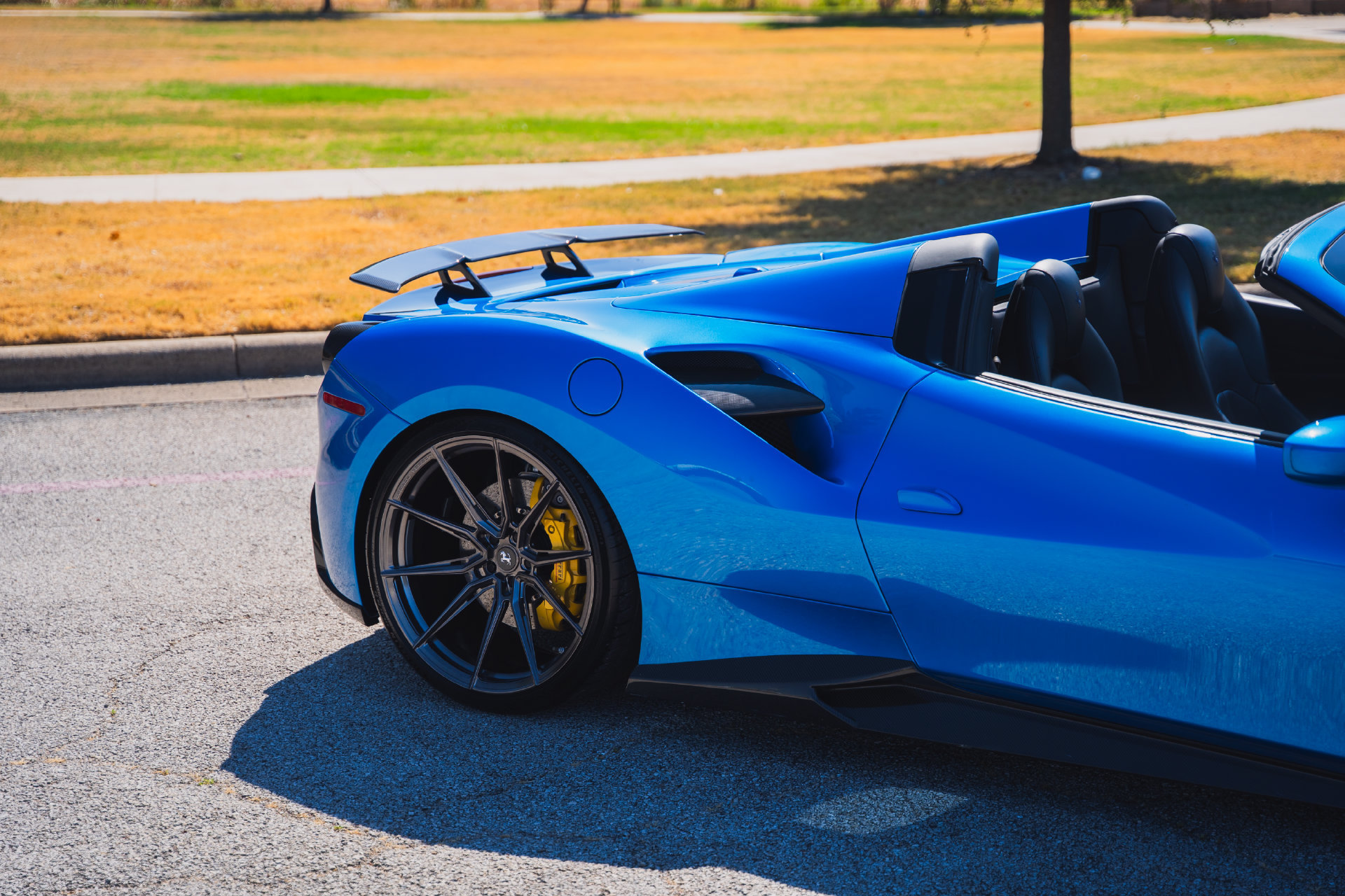 Used 2017 Ferrari 488 Spider RWD image 26