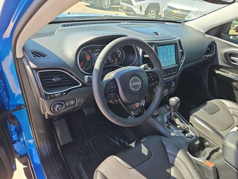 Used 2023 Jeep Cherokee Altitude Lux AWD/4WD image 10
