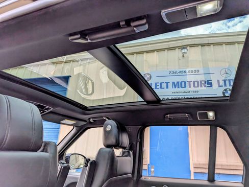Used 2017 Land Rover Range Rover HSE AWD/4WD image 7