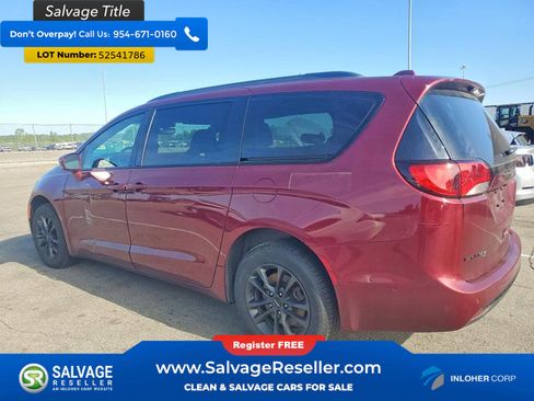 Used 2020 Chrysler Pacifica Touring-L w/ Advanced Safetytec Group AWD/4WD image 3