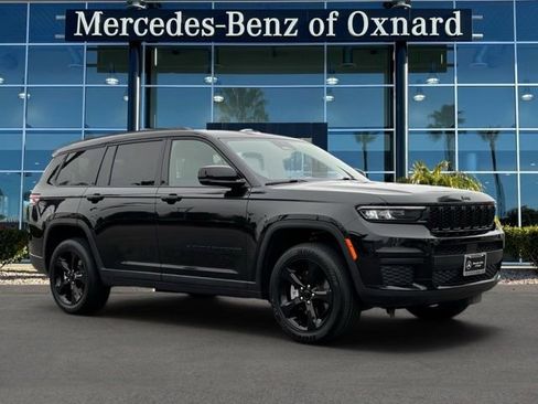 Used 2023 Jeep Grand Cherokee L Laredo AWD/4WD image 1