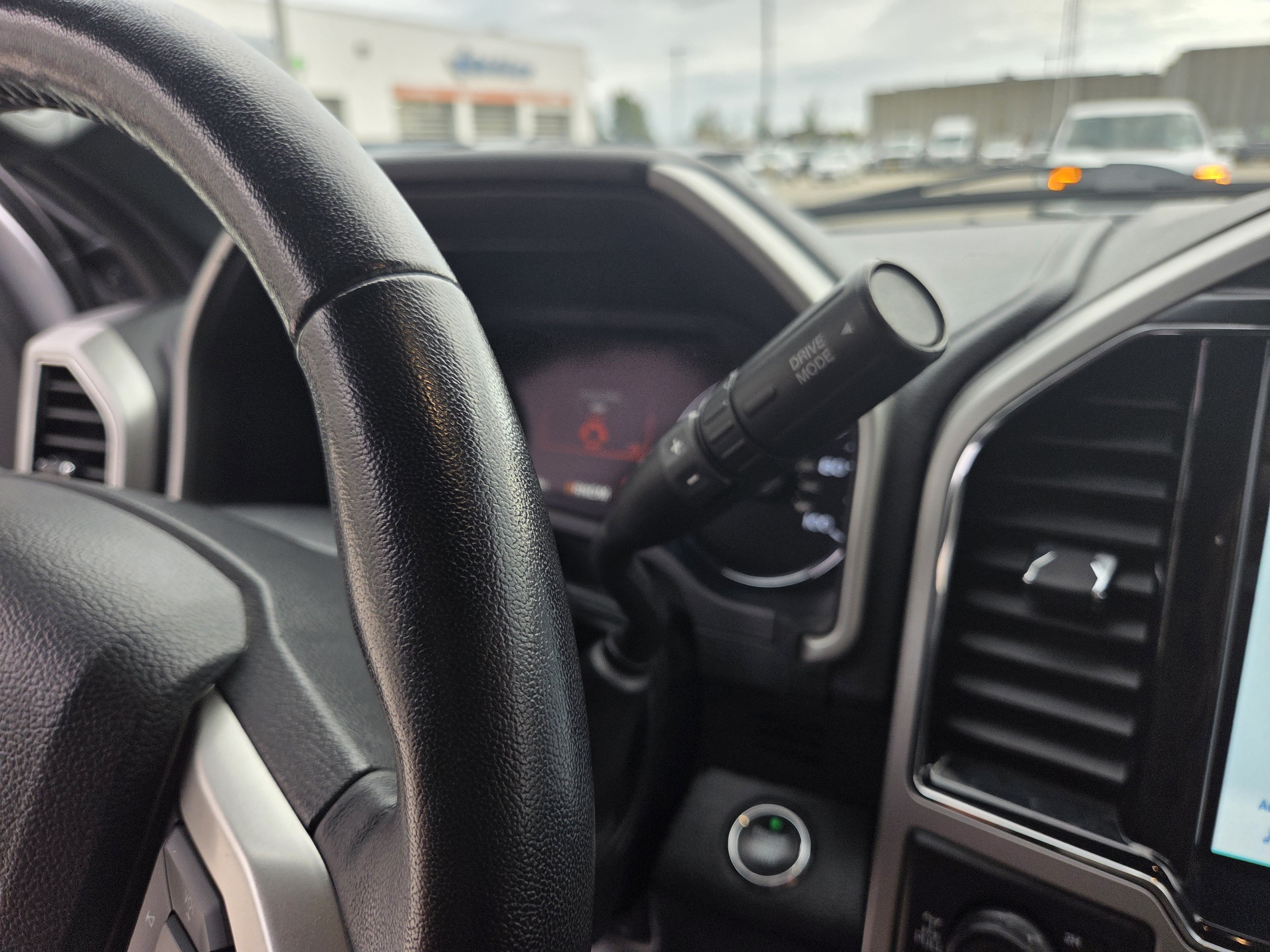 Certified 2022 Ford F350 Lariat w/ Lariat Ultimate Package AWD/4WD image 16