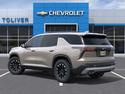 New 2027 Chevrolet Traverse Z71 w/ Driver Confidence Package AWD/4WD image 3