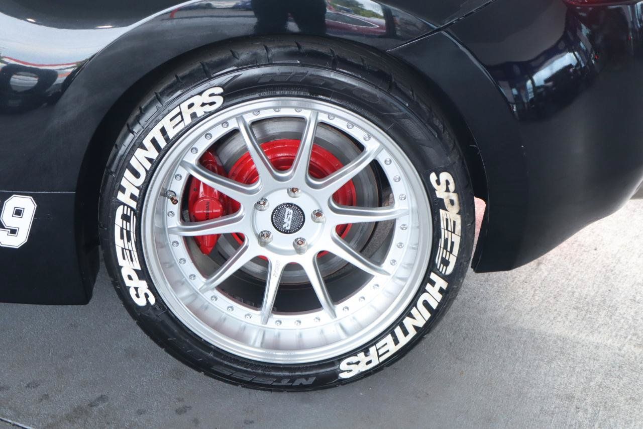 Used 2015 Nissan 370Z Coupe RWD image 12