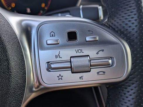Used 2020 Mercedes-Benz GLC 300 4MATIC image 18