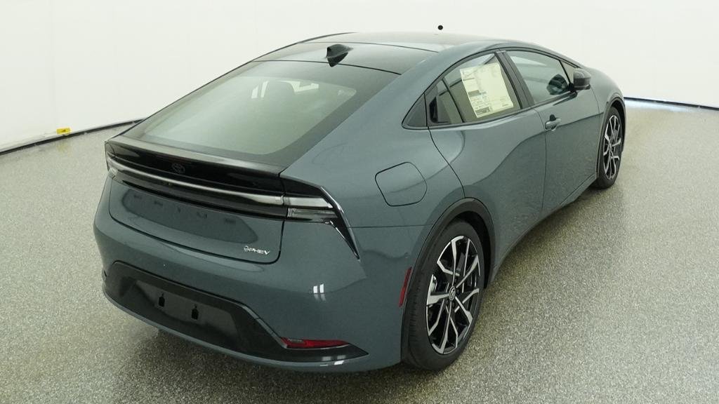 New 2026 Toyota Prius Plug-In Hybrid w/ Limited Premium Package FWD image 19