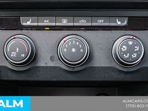 Used 2022 Volkswagen Taos SE FWD image 29