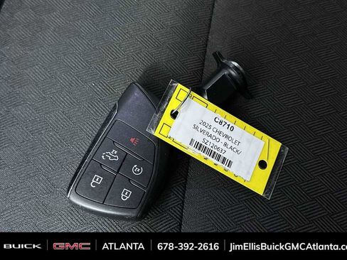 Used 2025 Chevrolet Silverado 1500 LT AWD/4WD image 35
