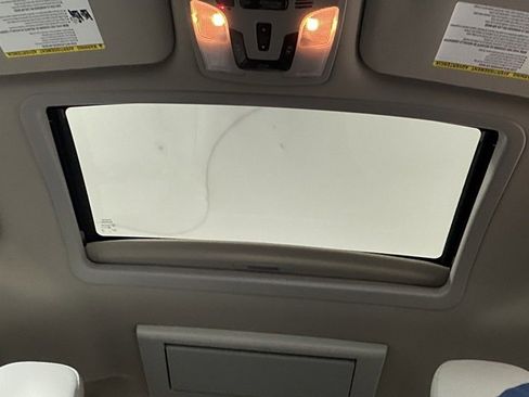 Used 2020 Toyota Sienna XLE Premium image 37