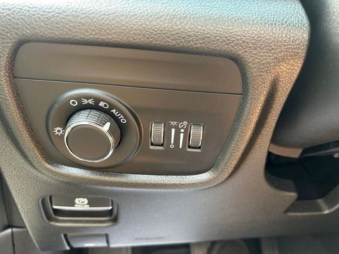 Used 2023 Jeep Grand Cherokee L Laredo AWD/4WD image 14