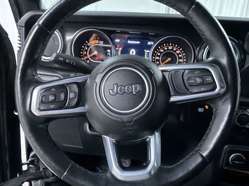 Used 2021 Jeep Wrangler Unlimited Sahara image 15