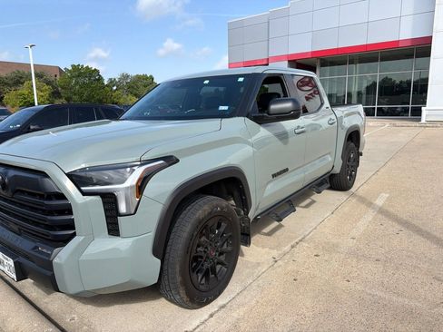Used 2025 Toyota Tundra SR5 w/ SR5 Premium Package AWD/4WD image 1