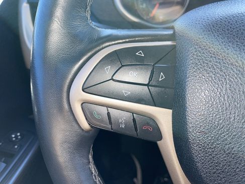 Used 2016 Jeep Cherokee Limited image 45