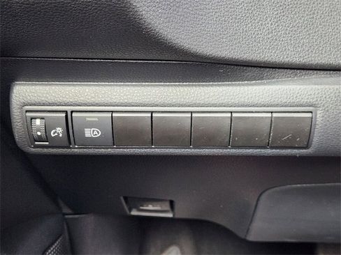 Used 2023 Toyota Corolla LE image 23