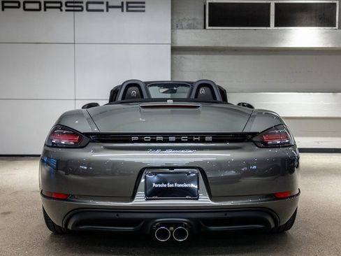 Used 2025 Porsche 718 Boxster image 7