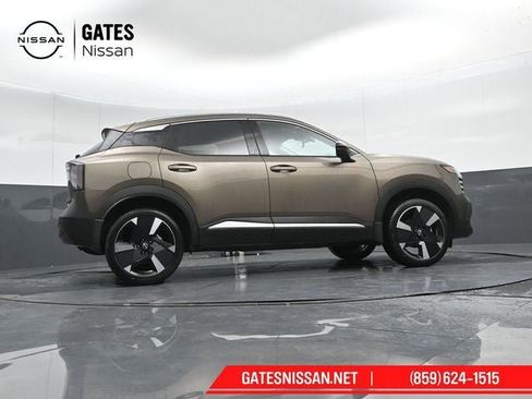 New 2026 Nissan Kicks SR image 44