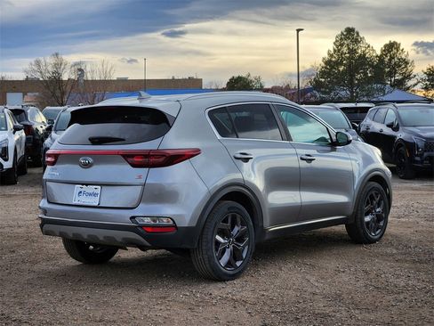 Used 2020 Kia Sportage S image 3