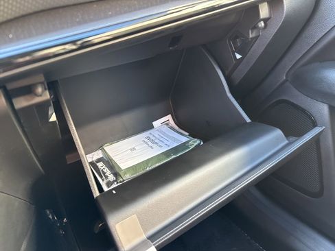 New 2026 Jeep Compass Latitude image 22