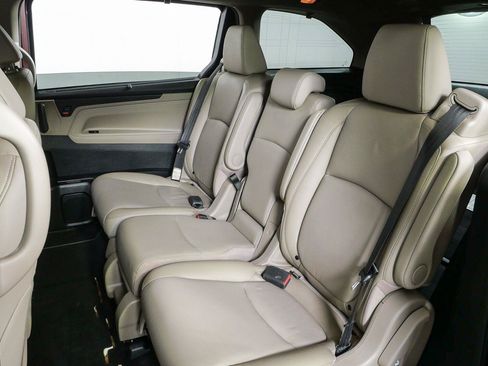 Used 2019 Honda Odyssey EX-L image 17