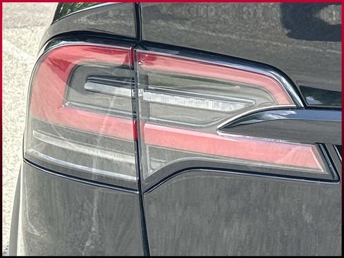 Used 2024 Tesla Model X AWD/4WD image 12