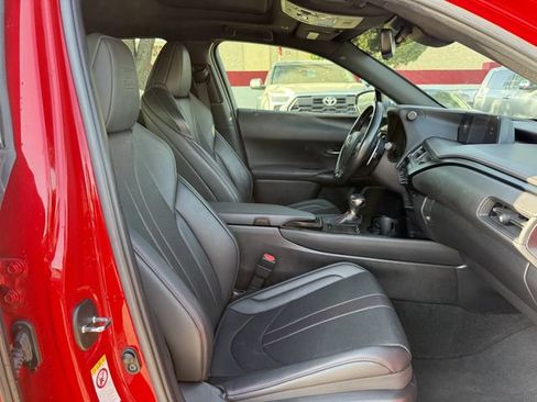 Used 2019 Lexus UX 200 F Sport FWD image 28