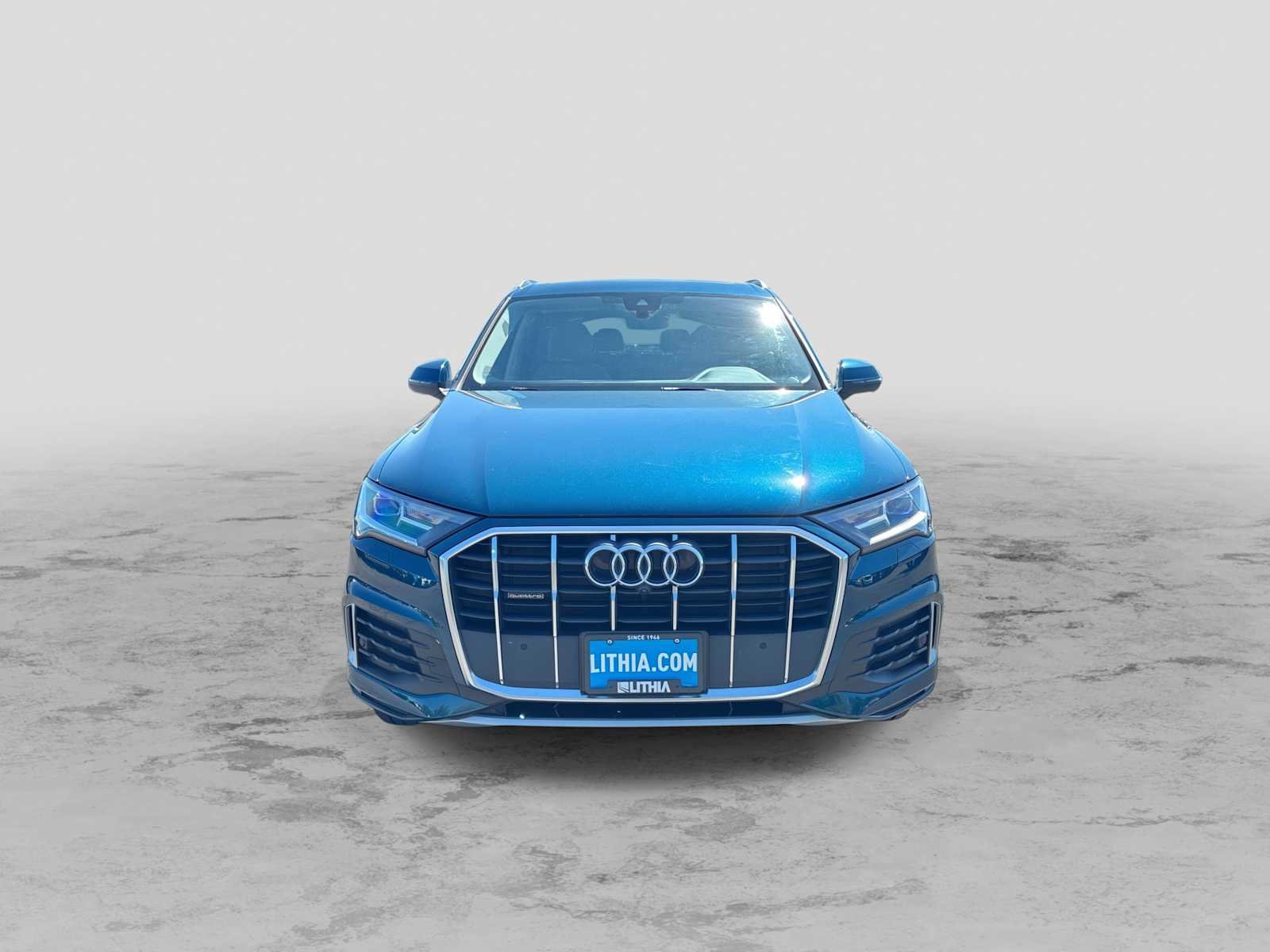 Used 2021 Audi Q7 2.0T Premium Plus w/ Premium Plus Package AWD/4WD image 3