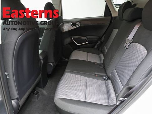 Used 2023 Kia Soul LX w/ Option Group 015 FWD image 21