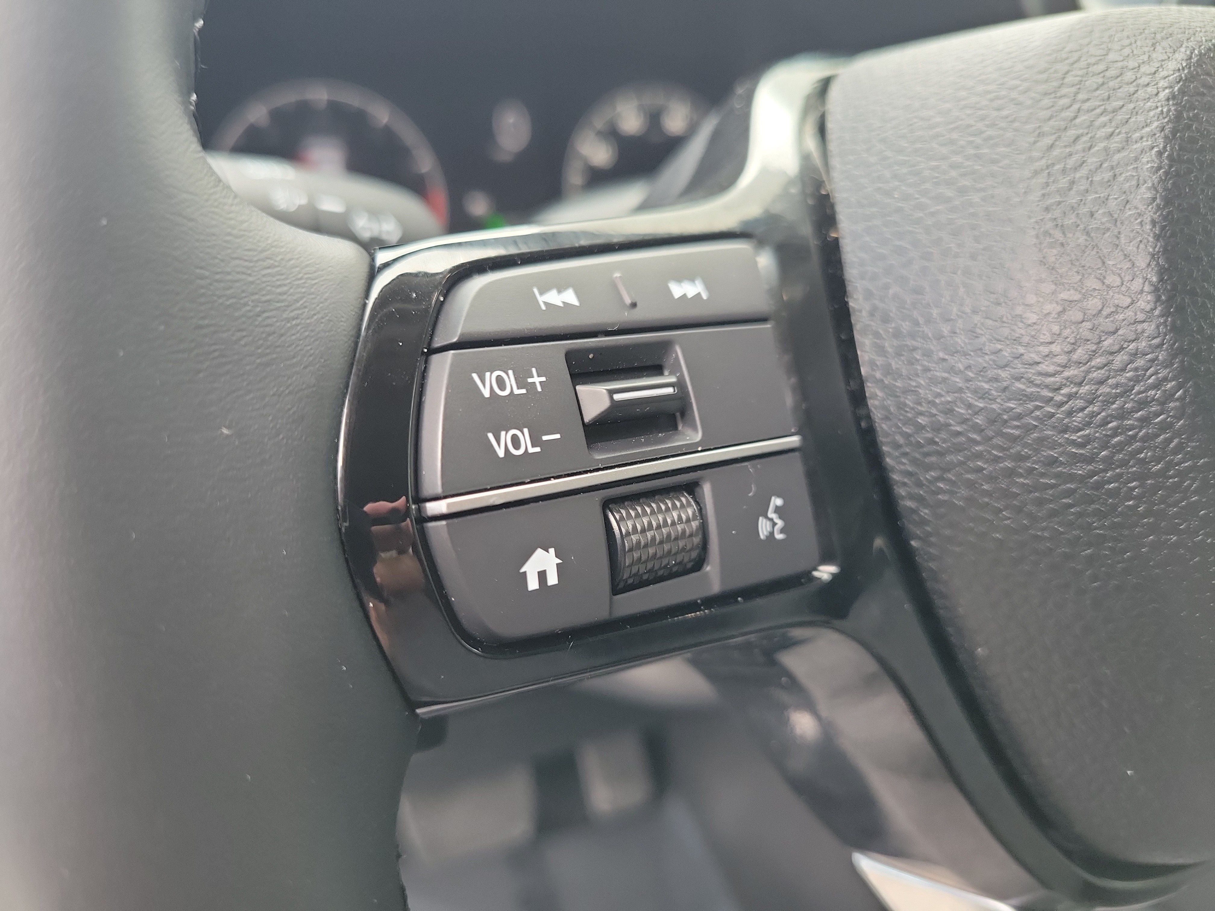 Used 2025 Honda Pilot Touring image 28