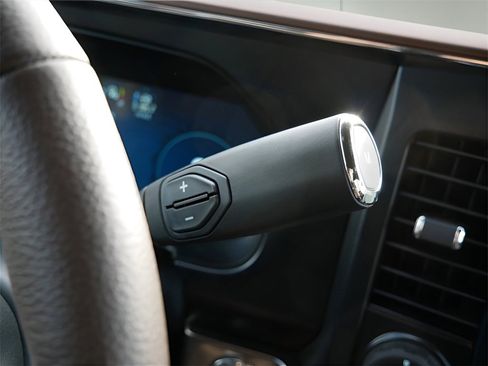 Used 2024 Ford F350 King Ranch w/ Chrome Package image 21