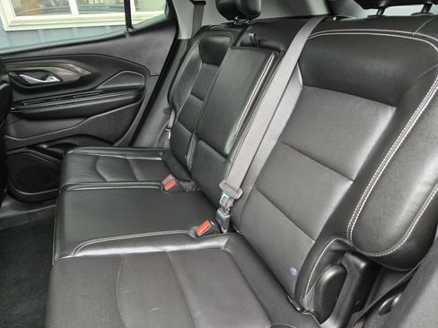 Used 2024 GMC Terrain SLT image 54