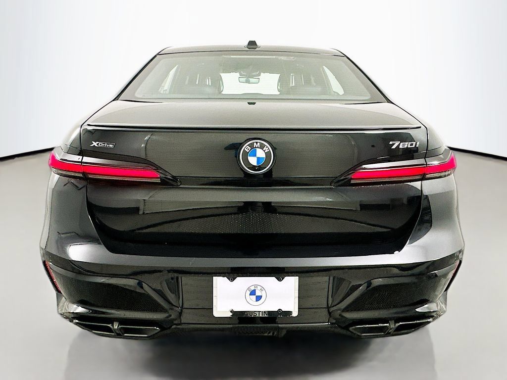 Used 2026 BMW 760i xDrive w/ Executive Package AWD/4WD image 6