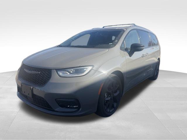 Used 2025 Chrysler Pacifica Limited FWD 360° Tour