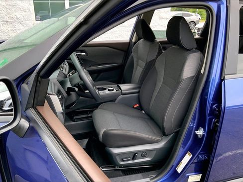 Certified 2023 Nissan Rogue SV image 18