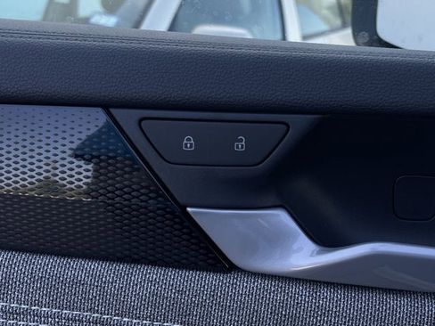 New 2025 Volkswagen Tiguan S image 12