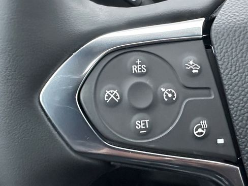 Used 2023 Chevrolet Traverse RS image 21