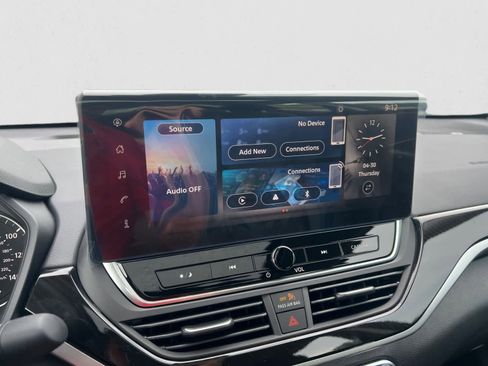 New 2026 Nissan Altima 2.5 SR FWD image 13