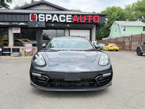 Used 2019 Porsche Panamera GTS AWD/4WD image 2