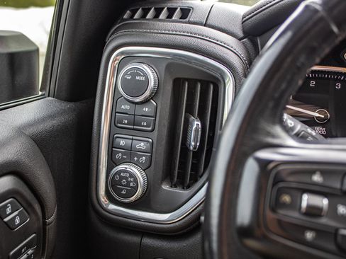 Used 2020 GMC Sierra 2500 Denali w/ Denali Ultimate Package image 33