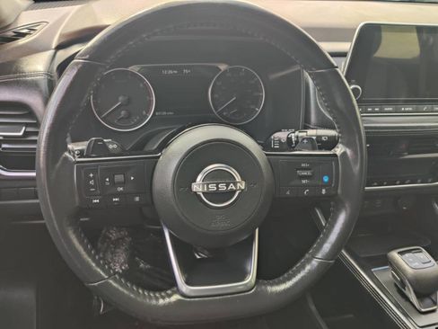 Used 2023 Nissan Rogue SL image 14