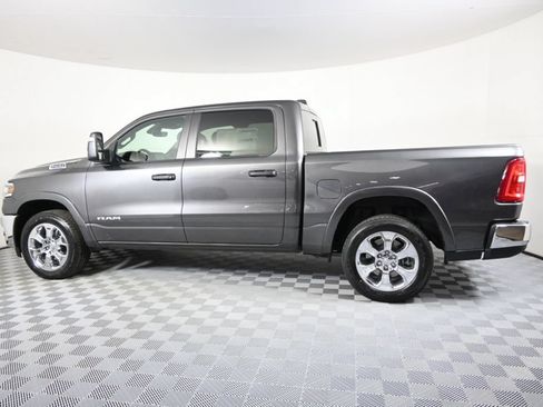 Used 2025 RAM 1500 Big Horn AWD/4WD image 3