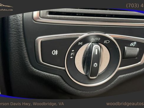 Used 2018 Mercedes-Benz C 300 4MATIC Sedan w/ Premium Package image 23