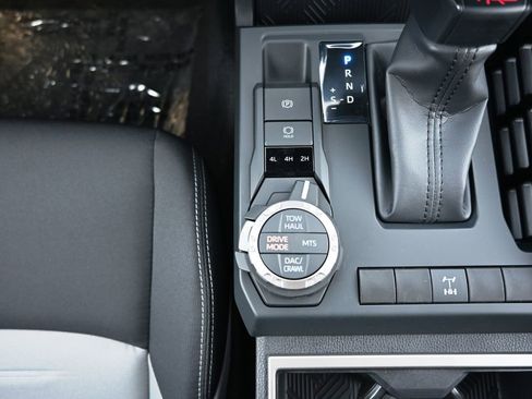 New 2026 Toyota Tacoma TRD Off-Road AWD/4WD image 21