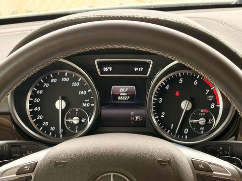Used 2014 Mercedes-Benz GL 450 4MATIC image 38