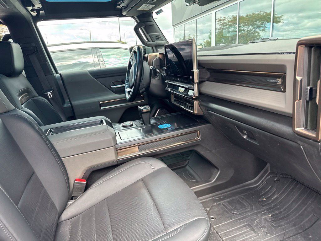 Used 2024 GMC Hummer EV 3X AWD/4WD image 15